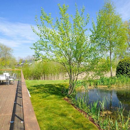 Coot Lodge Somerford Keynes 外观 照片