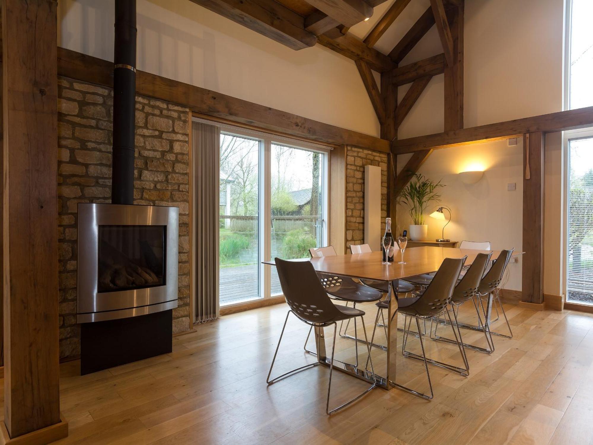 Coot Lodge Somerford Keynes 外观 照片